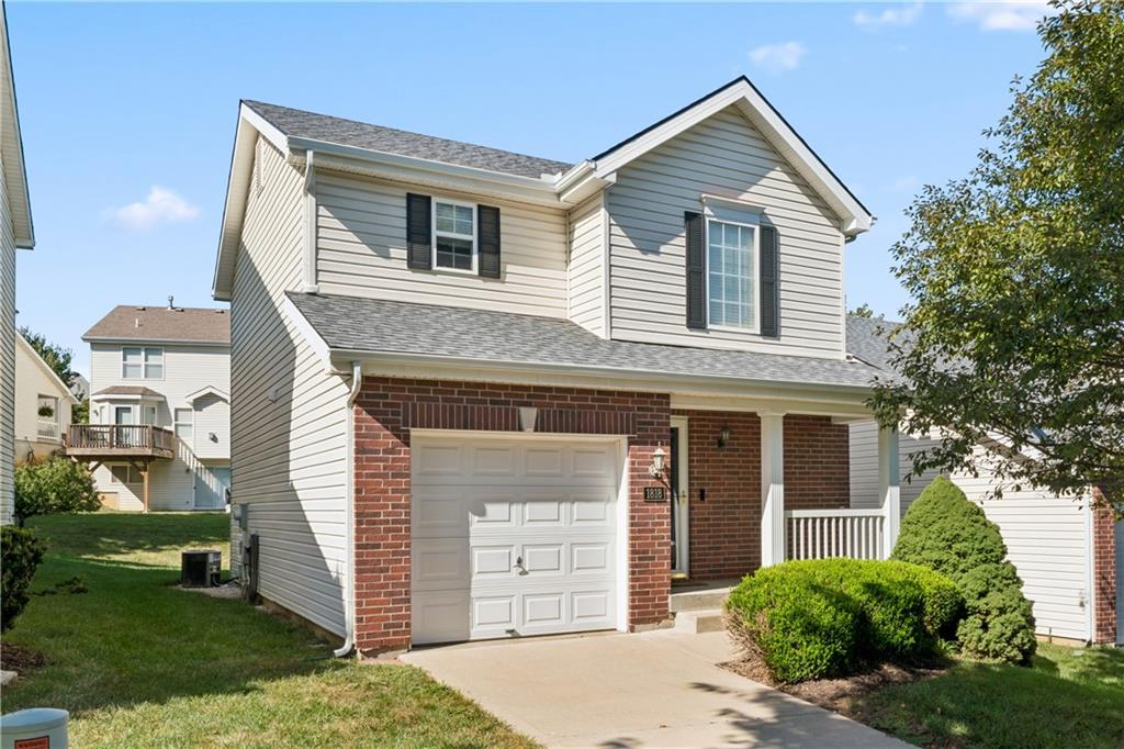 1818 NW 82nd St, Kansas City, MO 64151