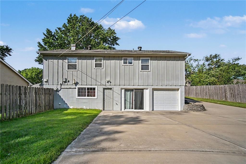6611 N Agnes Ave, Gladstone, MO 64119