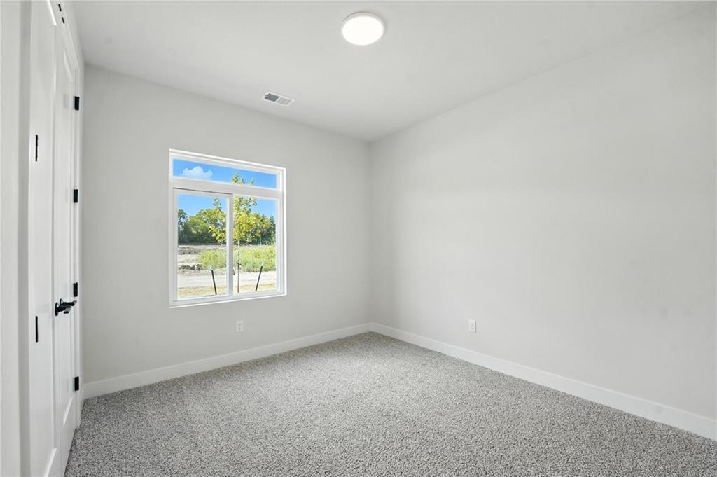 19272 W 205 Ter, Spring Hill, KS 66083