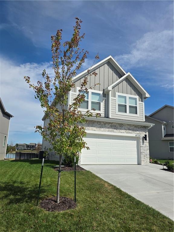 8724 SW Brickell Dr, Blue Springs, MO 64064