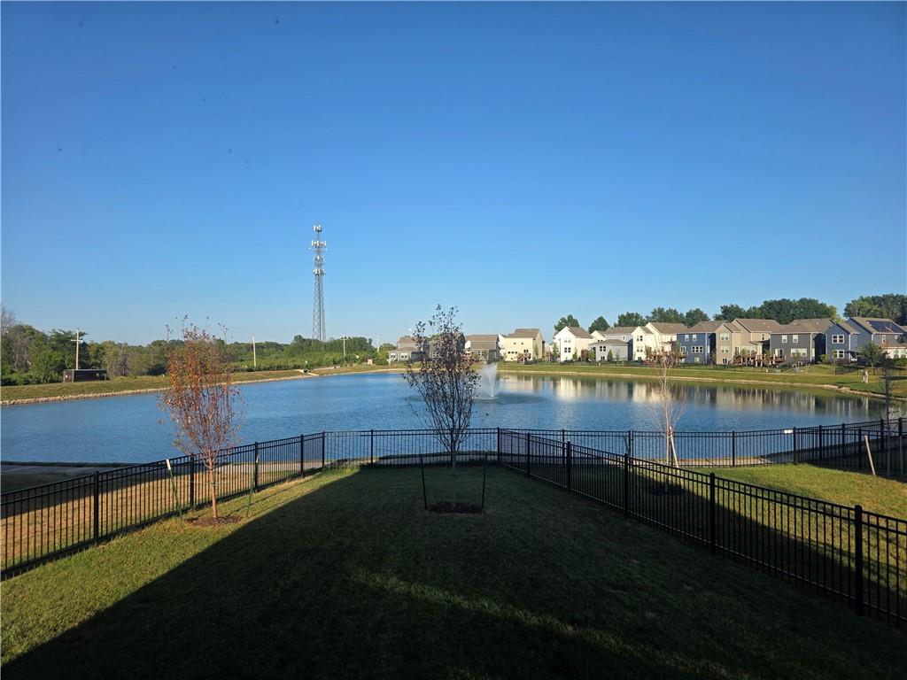 8724 SW Brickell Dr, Blue Springs, MO 64064
