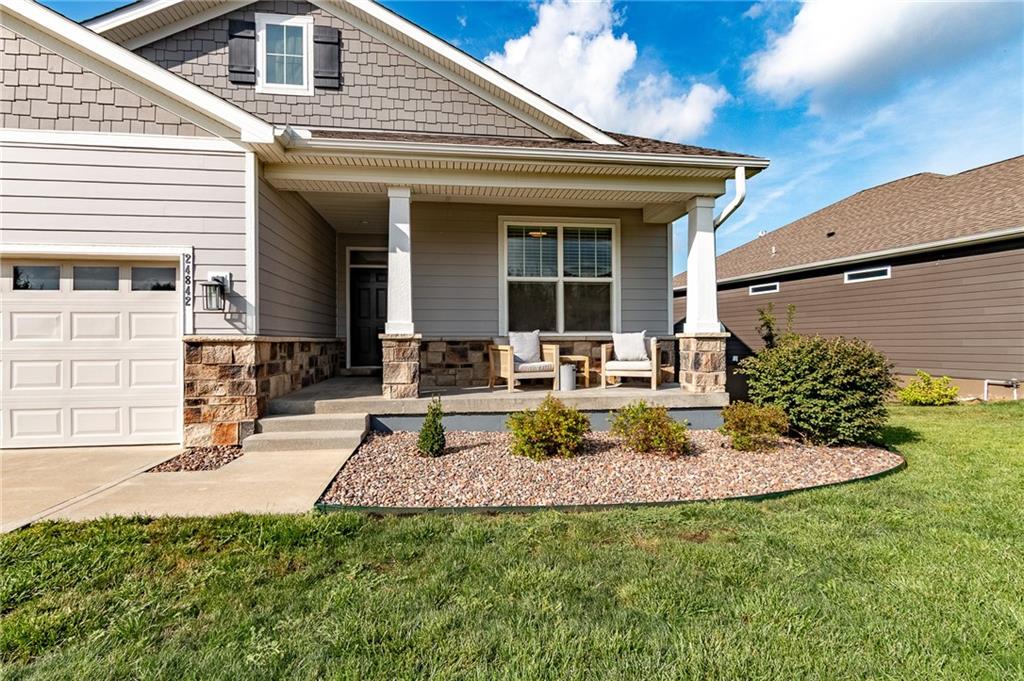 24842 W 144th St, Olathe, KS 66061