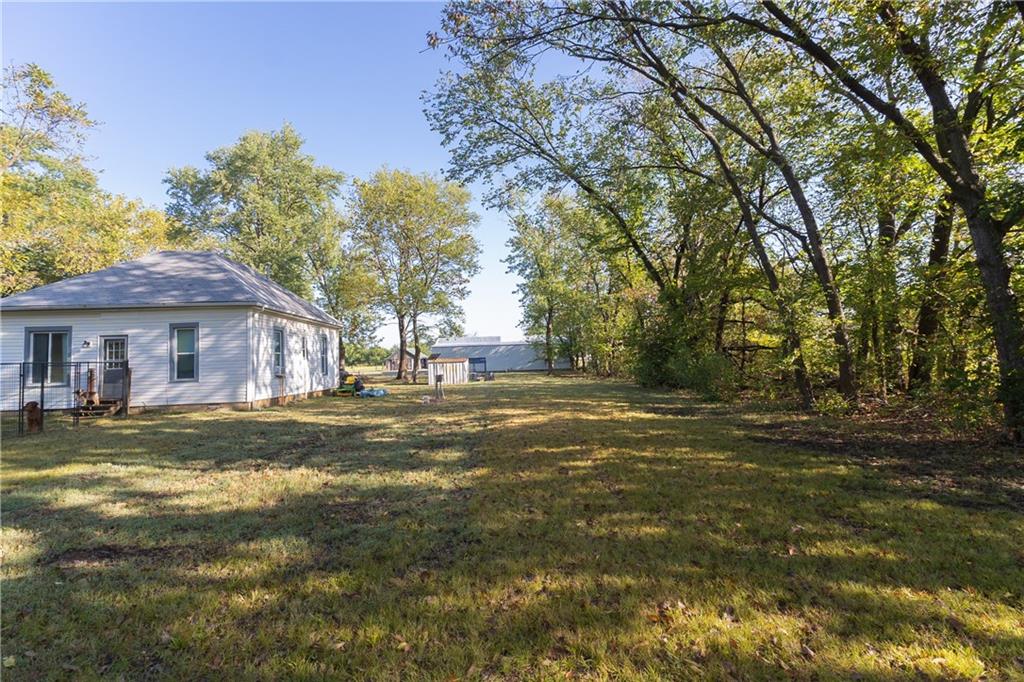 729 N Neosho St, Cherryvale, KS 67335