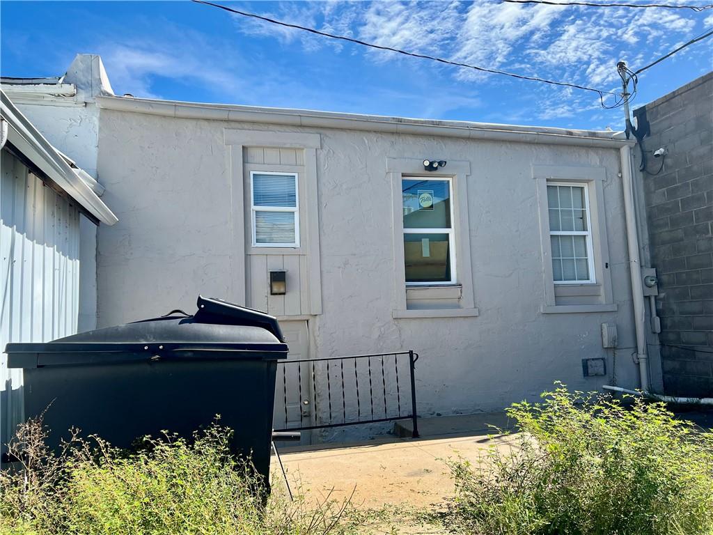 209 S 2nd St, Odessa, MO 64076