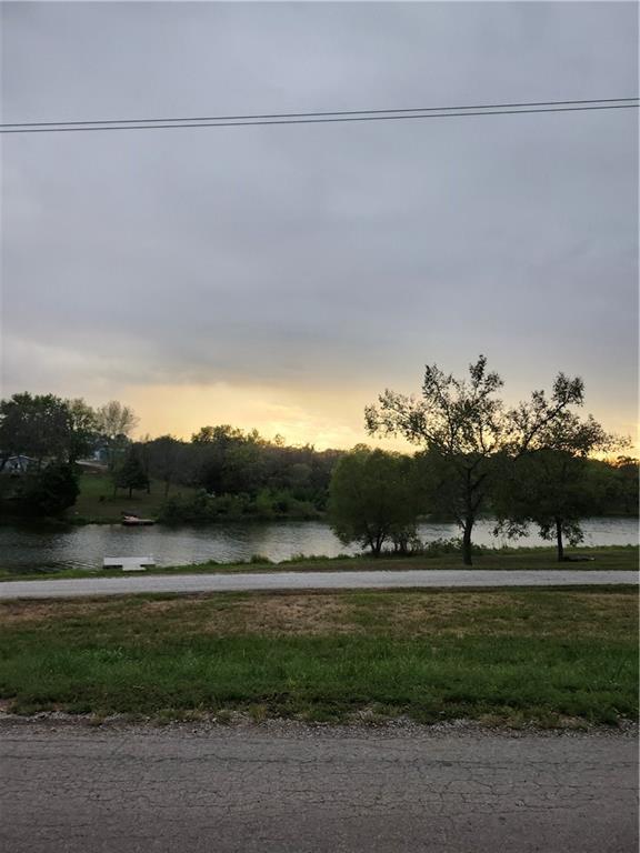 117 Linn Valley Blvd, Linn Valley, KS 66040