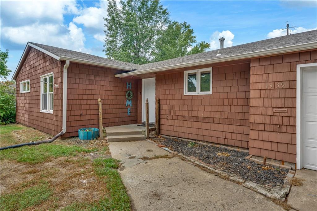 1339 Ward Pw, Topeka, KS 66604