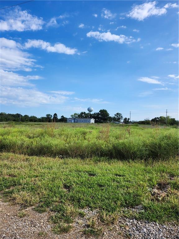18 Short Dr, Linn Valley, KS 66040
