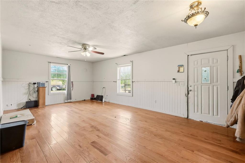 32914 S Amarugia Rd, Archie, MO 64725