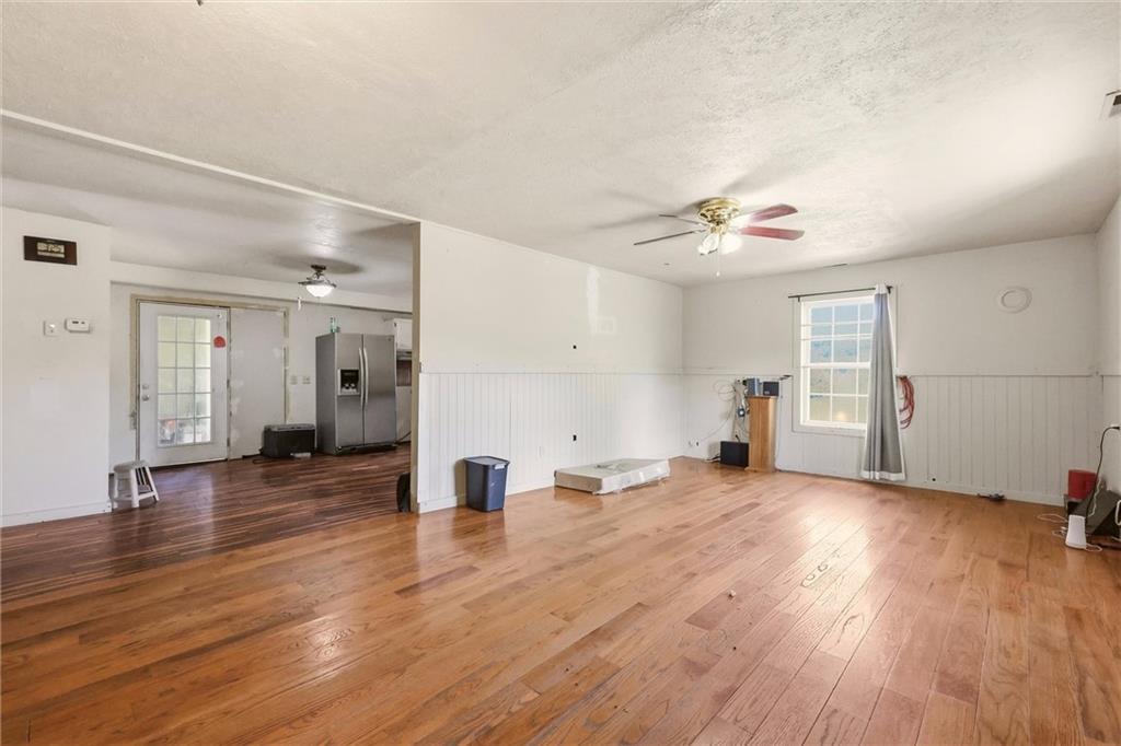 32914 S Amarugia Rd, Archie, MO 64725
