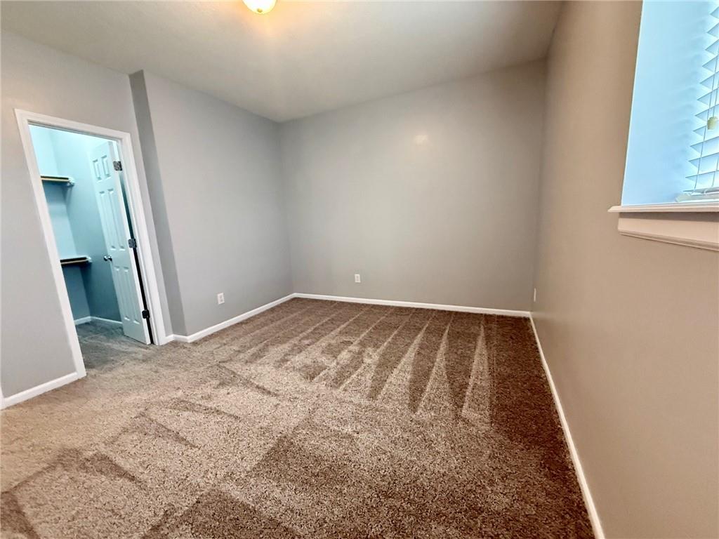 201 E Whispering Hills Blvd, Lone Jack, MO 64070