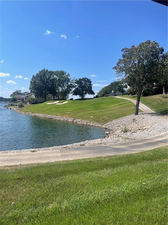 4808 NE Pebble Beach St, Lee's Summit, MO 64064