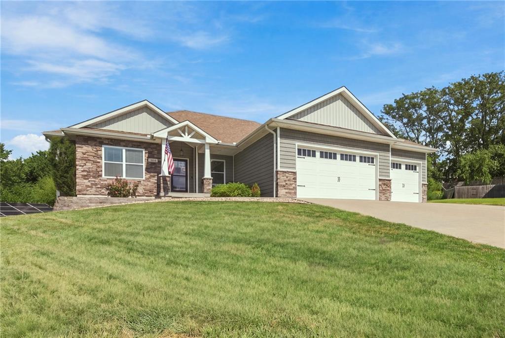 483 Olive Ct, Warrensburg, MO 64093