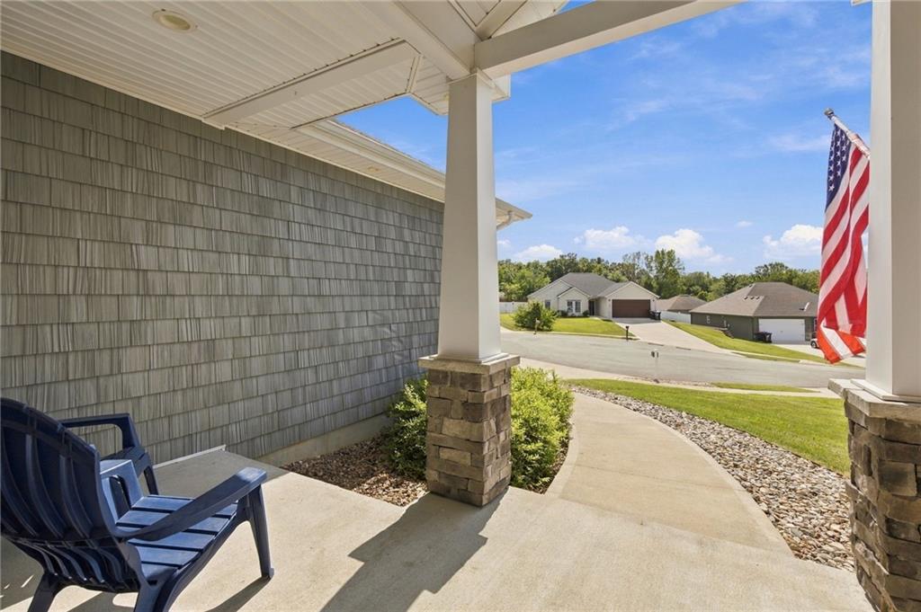 483 Olive Ct, Warrensburg, MO 64093