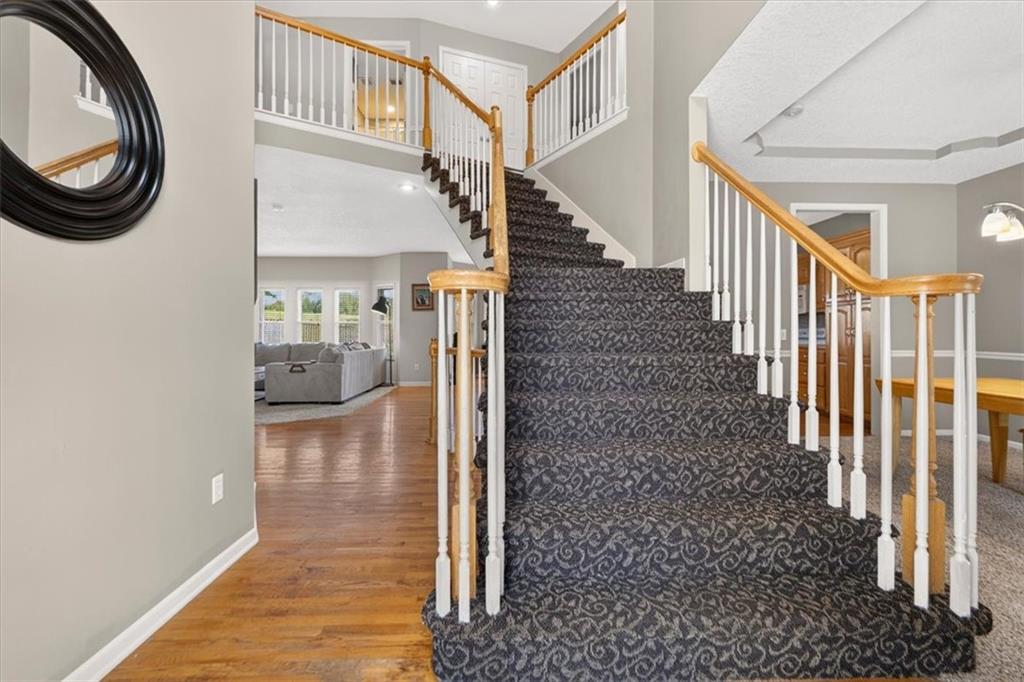 420 Shannon Ave, Smithville, MO 64089