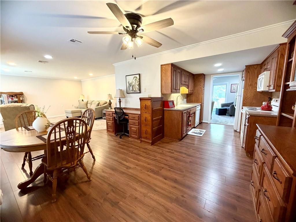 1328 W Jenkins Blvd, Raymore, MO 64083