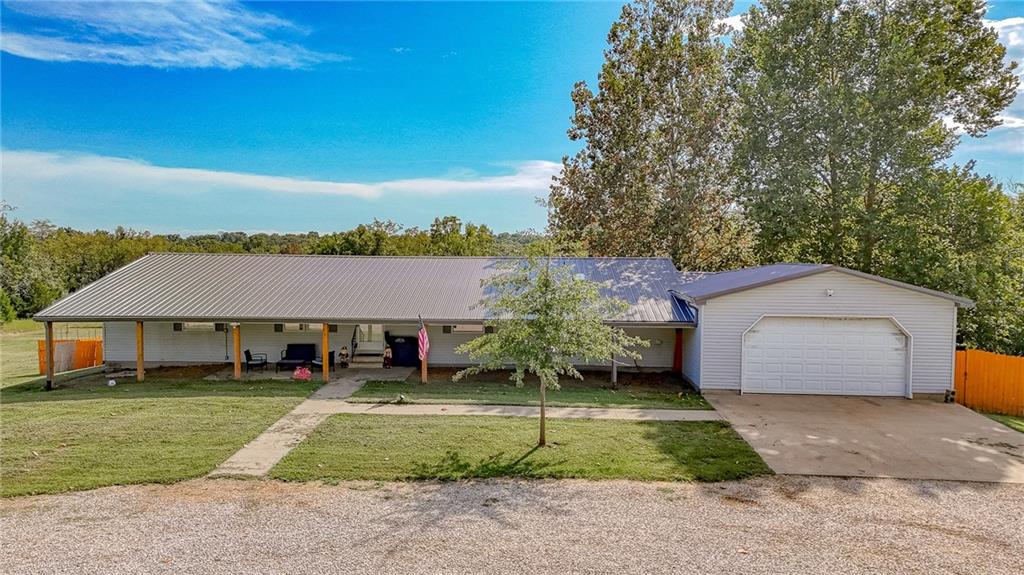1082 NW 150th Rd, Holden, MO 64040