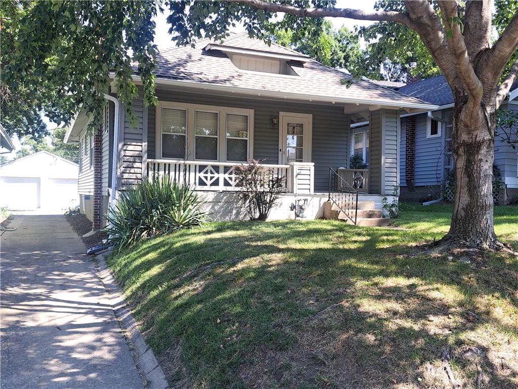 38 W 74th St, Kansas City, MO 64114