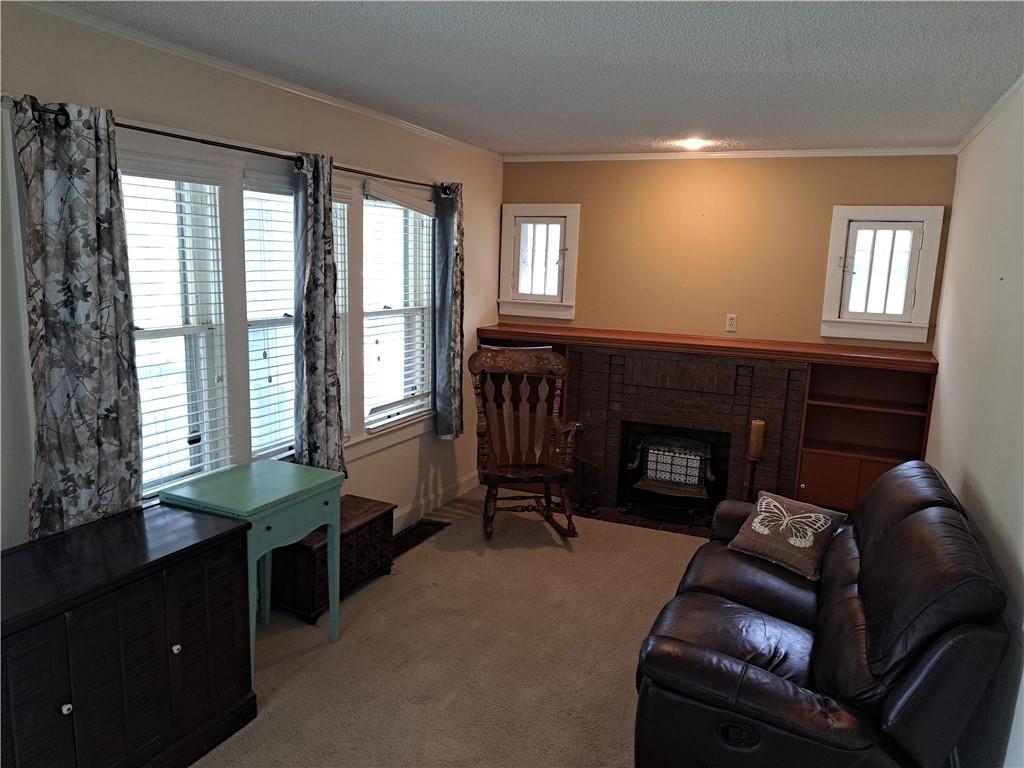 38 W 74th St, Kansas City, MO 64114