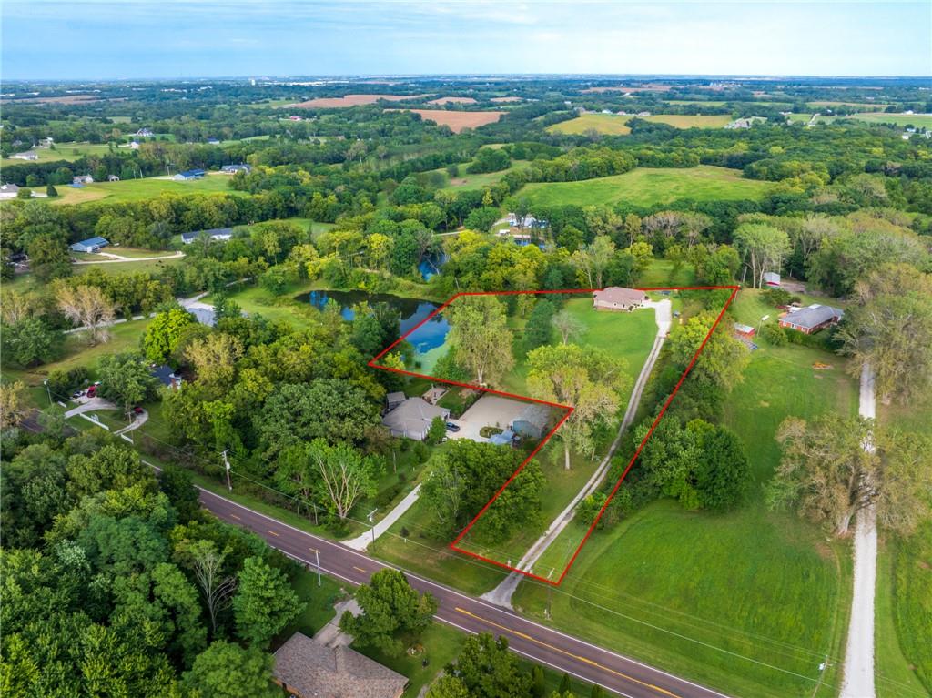 7877 SE St Rt 371 Hw, St Joseph, MO 64504