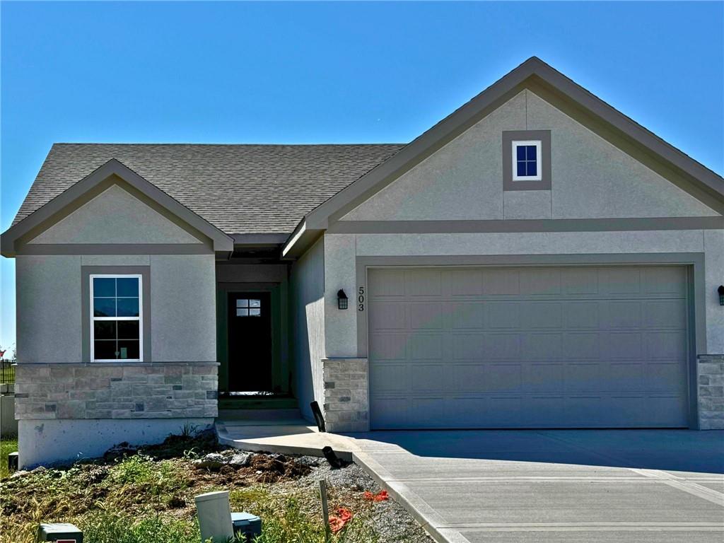 503 NW 110th St, Kansas City, MO 64155