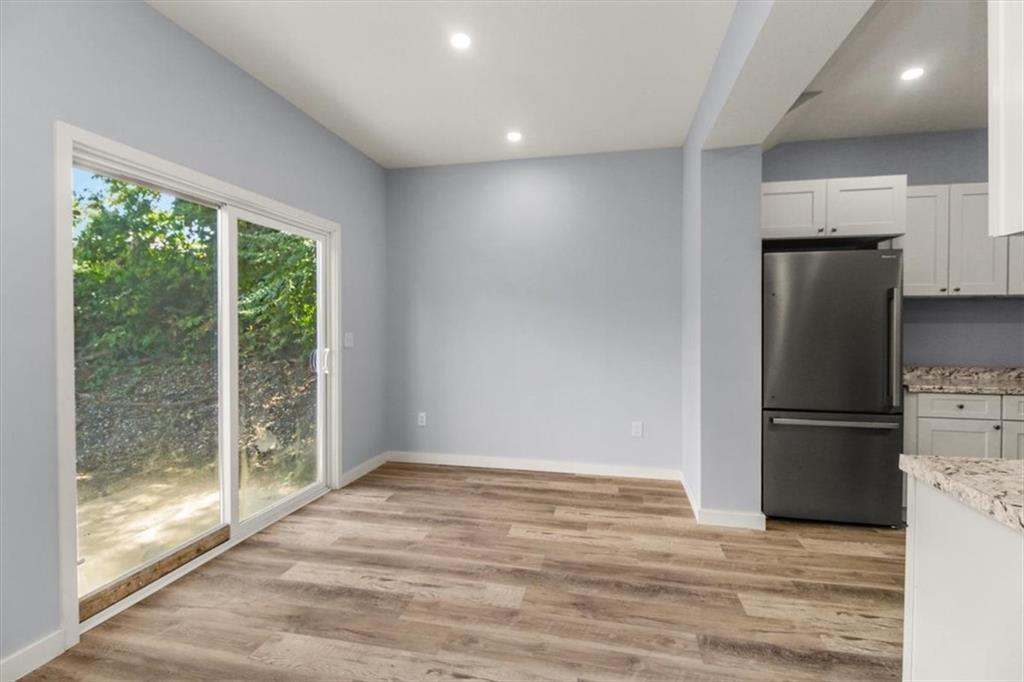 1103 S Kings Hw, Independence, MO 64050