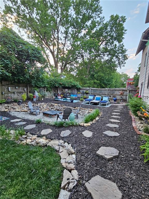 3227 Garner Ave, Kansas City, MO 64124