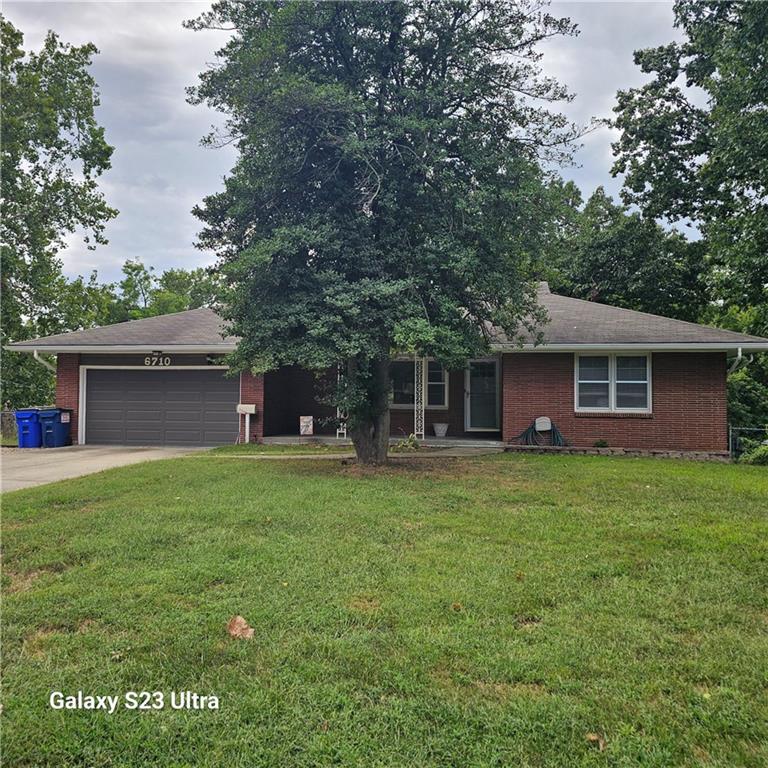 6710 N Baltimore Ave, Gladstone, MO 64118