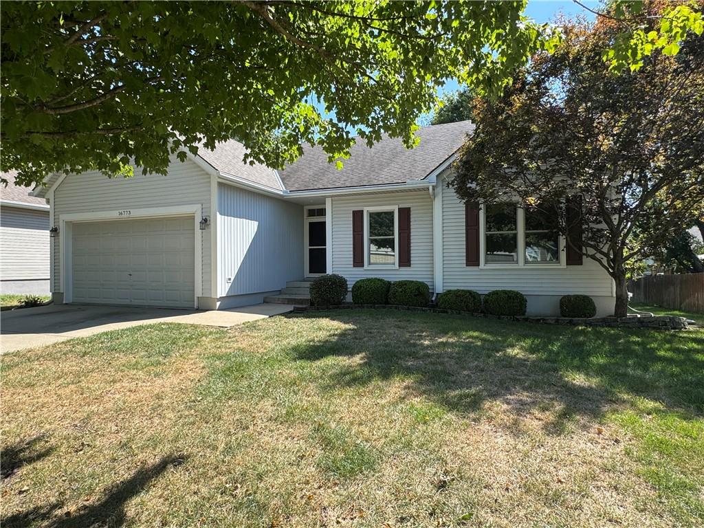 16773 157th Ter W, Olathe, KS 66062