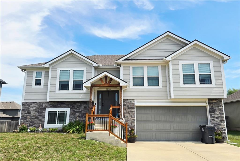 1805 NW Nicholas Dr, Grain Valley, MO 64029