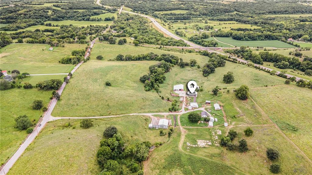 13920 Kansas Ave, Bonner Springs, KS 66012