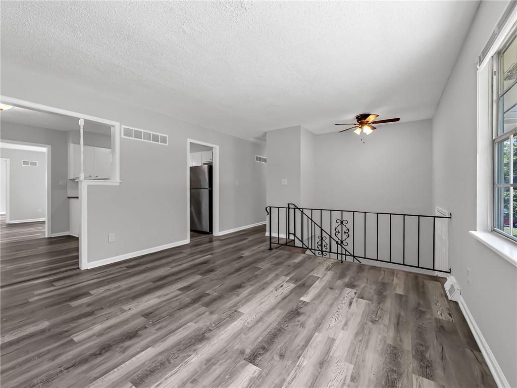 1400 SW Speas Dr, Blue Springs, MO 64014