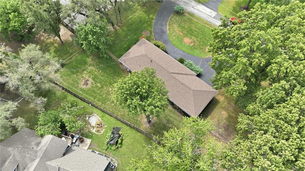 7417 NW Woody Creek Ln, Platte Woods, MO 64151