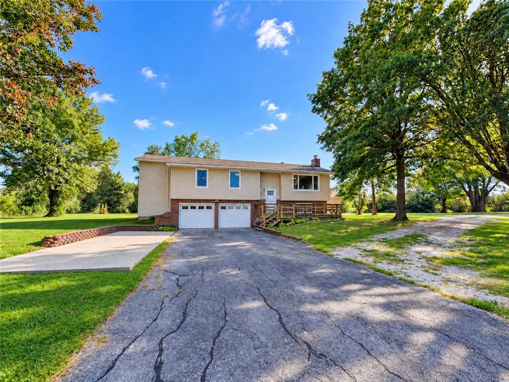 1904 Riata Rd, Warrensburg, MO 64093