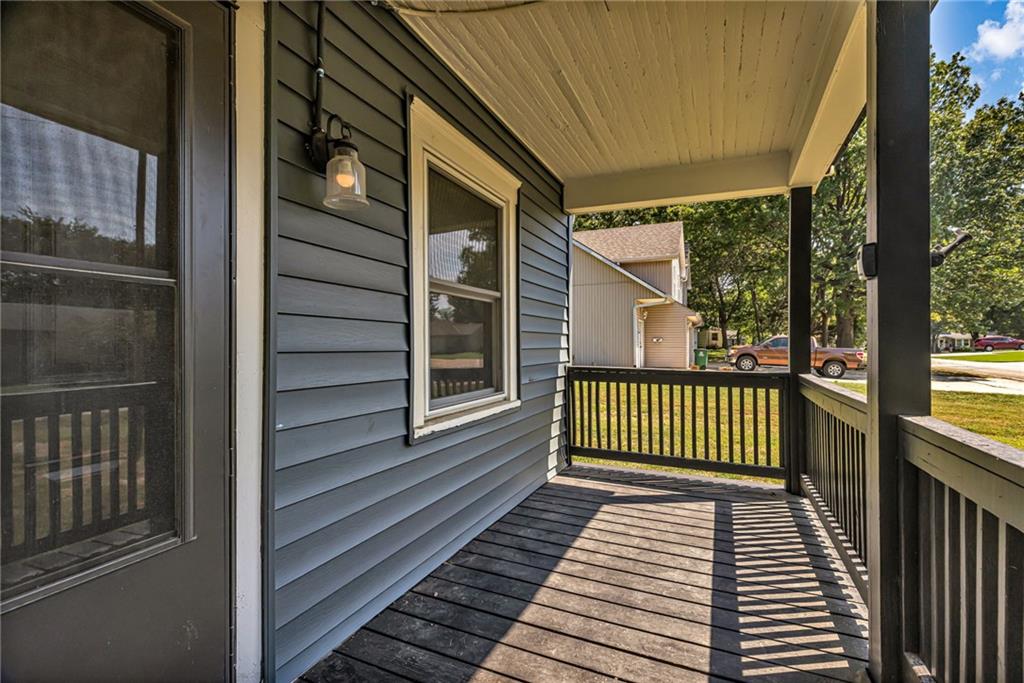 406 Forest Ave, Lee's Summit, MO 64063