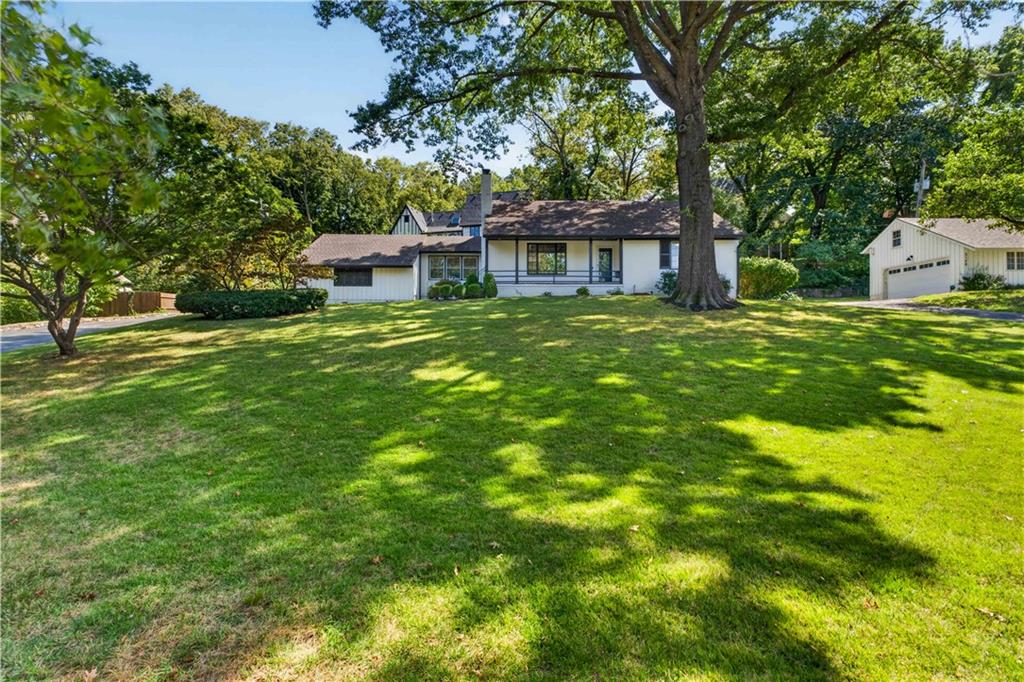 5115 Ward Pw, Kansas City, MO 64112