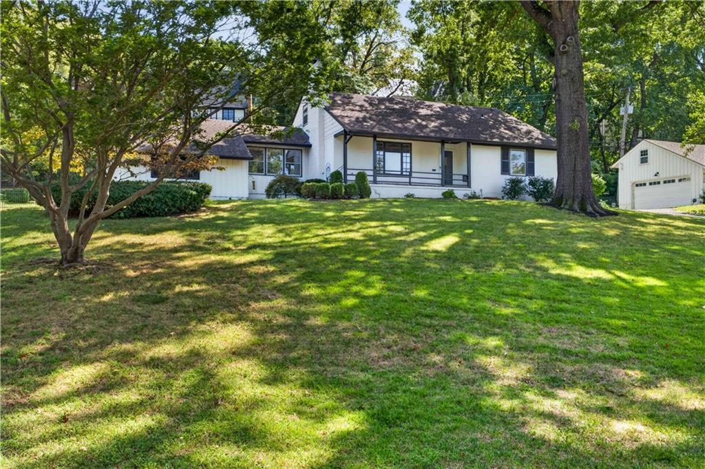 5115 Ward Pw, Kansas City, MO 64112