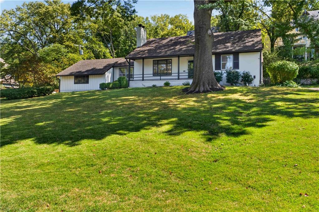 5115 Ward Pw, Kansas City, MO 64112