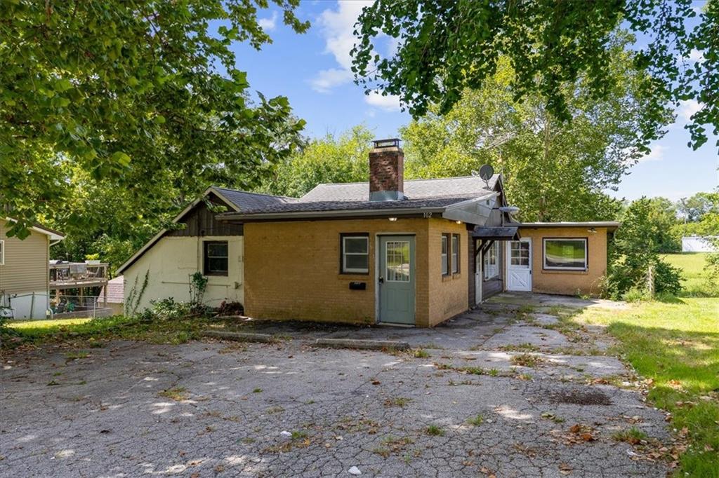 102 Collette St, Excelsior Springs, MO 64024
