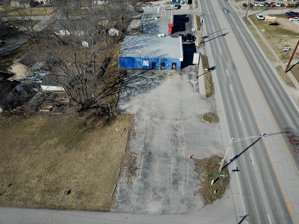 811 E 23rd St S, Independence, MO 64055
