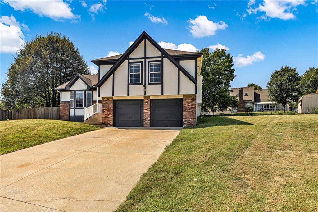 7209 E 133rd Cir, Grandview, MO 64030