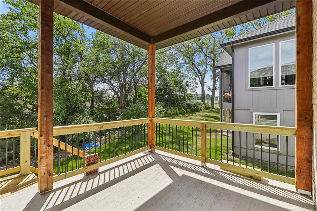 22695 W 87th St, Lenexa, KS 66227