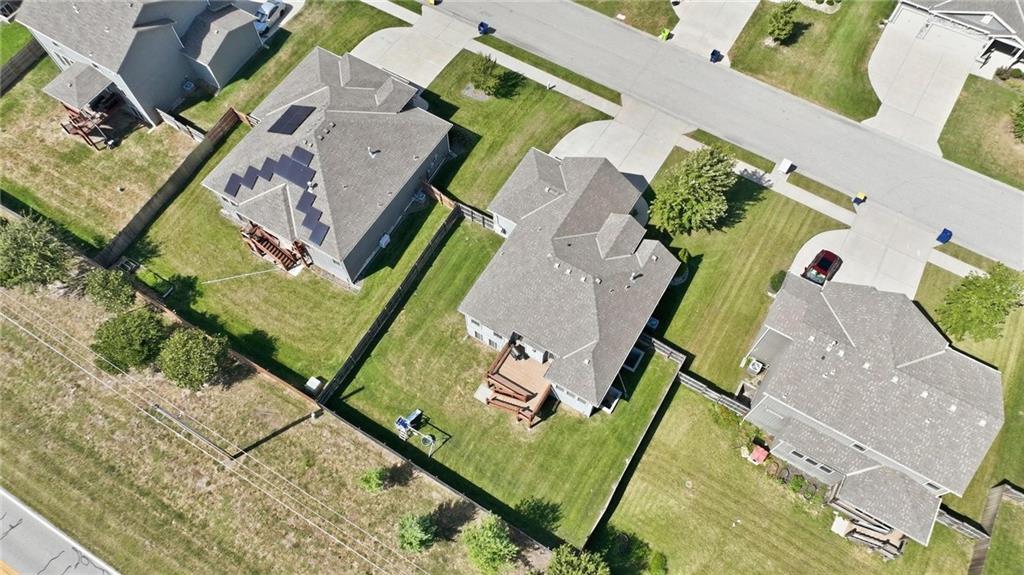 1713 SW Merryman Dr, Lee's Summit, MO 64082