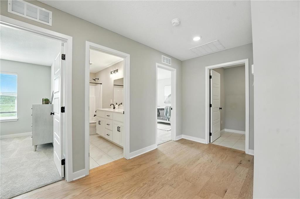 9010 SW 4th St, Blue Springs, MO 64064