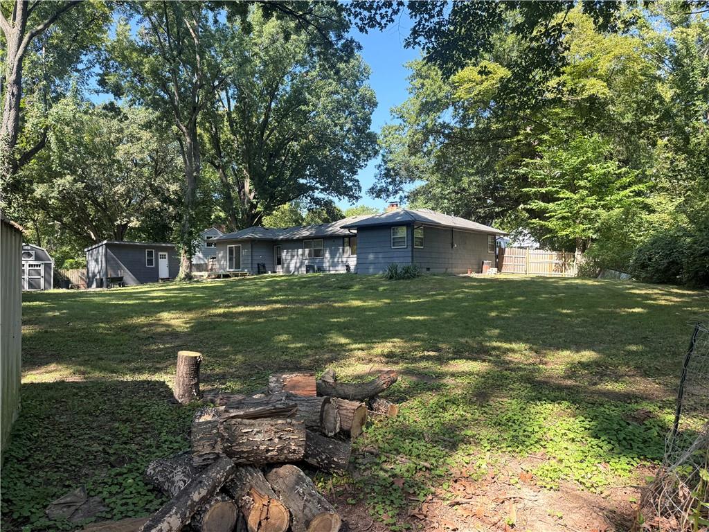5414 NE Carmel Rd, Kansas City, MO 64119