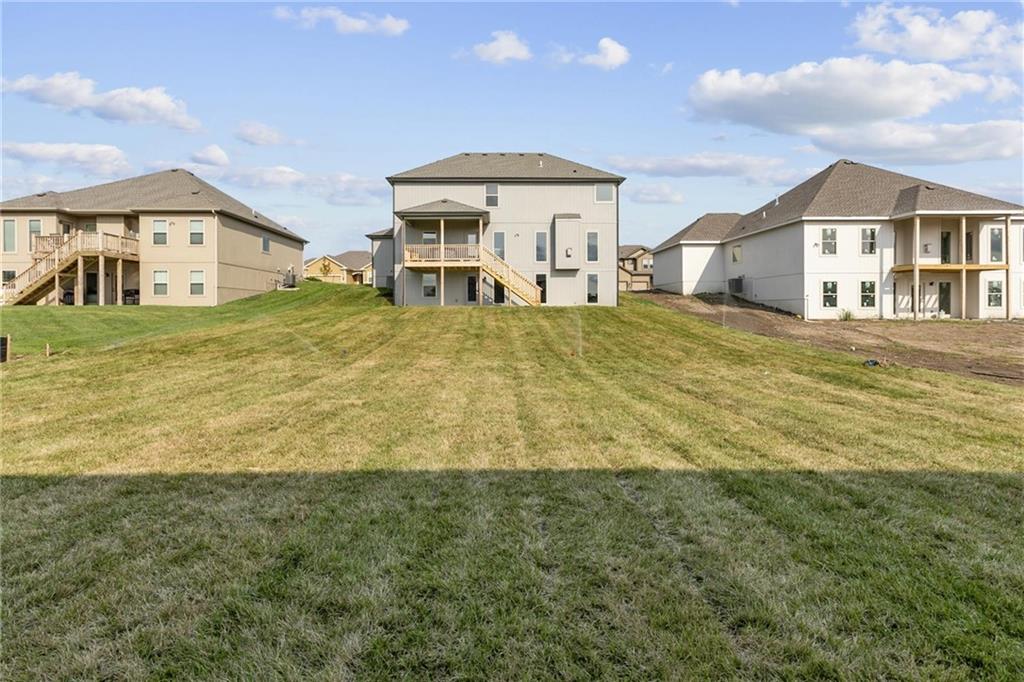 11117 N Bristol Ave, Kansas City, MO 64156