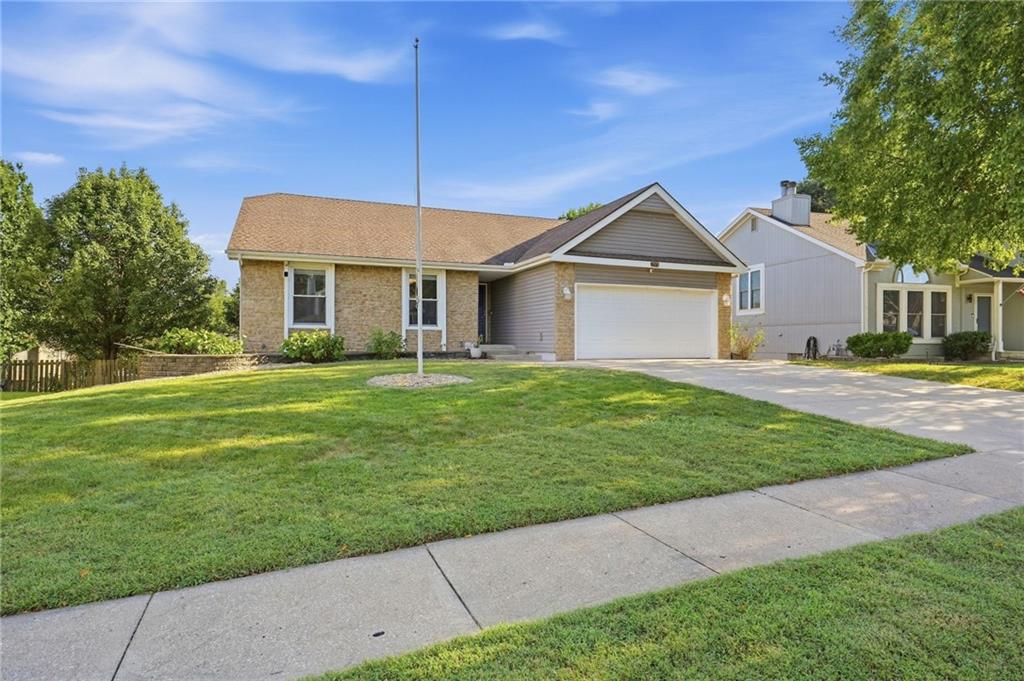1505 NE 102nd St, Kansas City, MO 64155