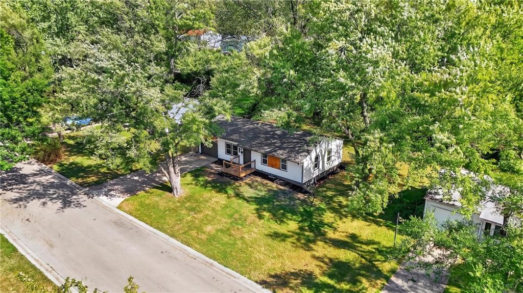 6303 E 153rd St, Grandview, MO 64030