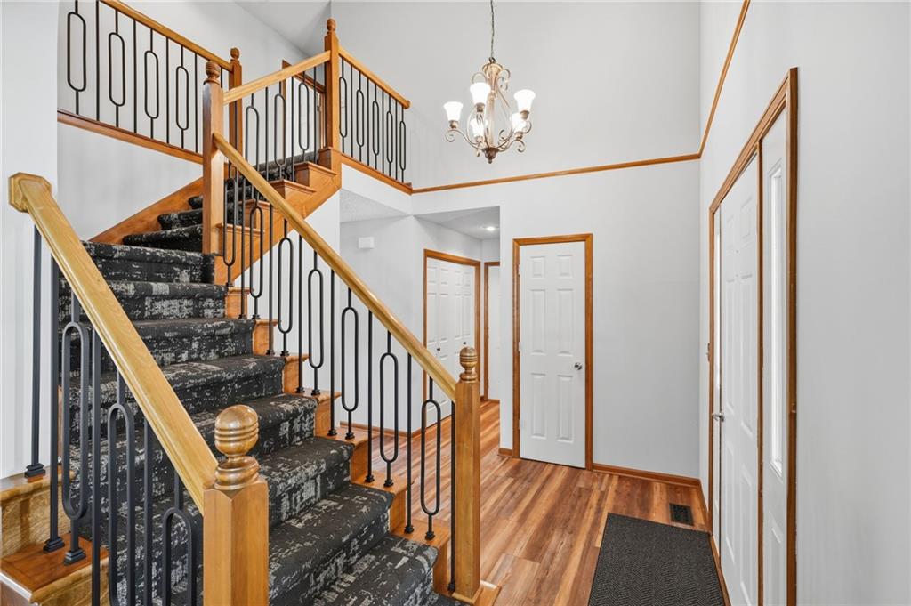 730 N Overlook Dr, Olathe, KS 66061