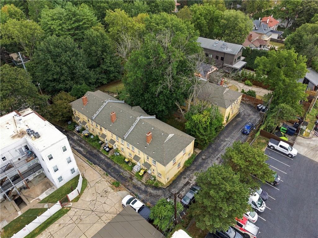 1005 W 38th St, Kansas City, MO 64111