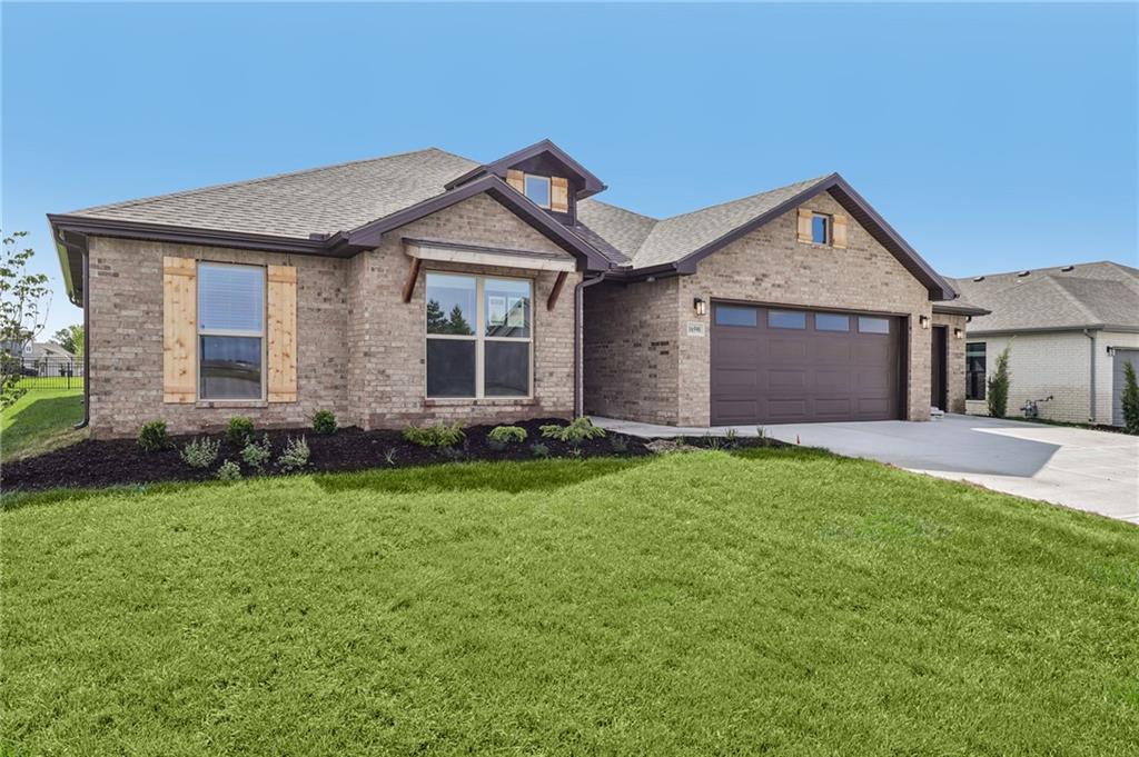 6634 Mccormick Dr, Shawnee, KS 66226